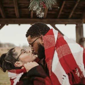 Meet your Posher, Deonte